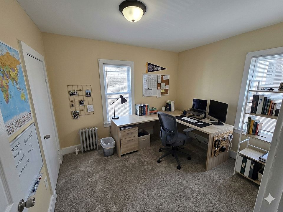 1st image of 611 Moir Ct