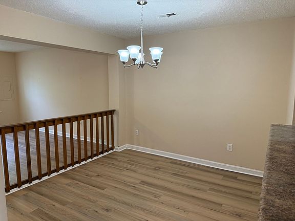 4th image of 846 Quesnel Dr
