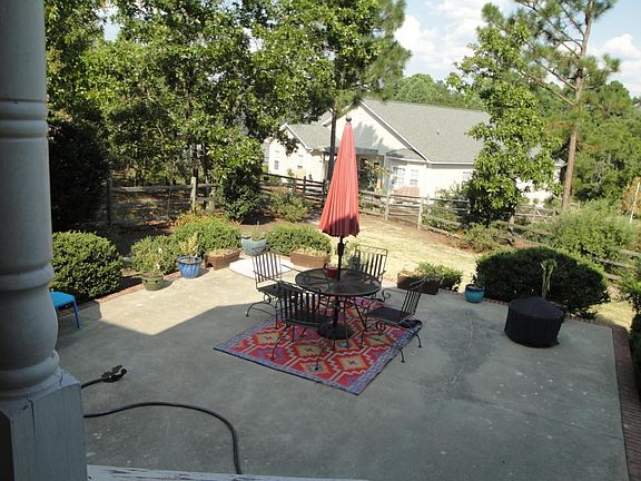 Calhoun Patio 1