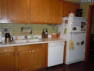 5th image of 334 Yale Ave