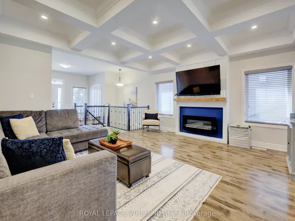 40 Fraserwood Ct, North Dumfries, ON N1S 0B3