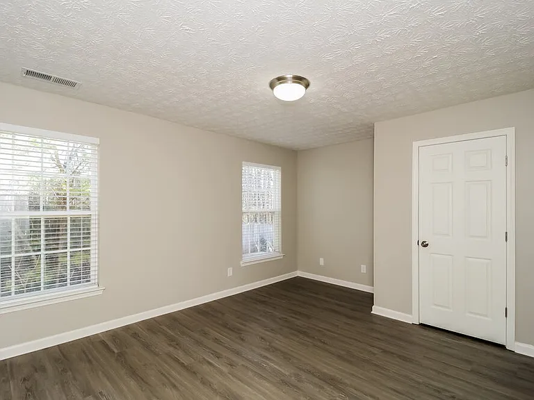 427 Topaz Dr — Photo 13