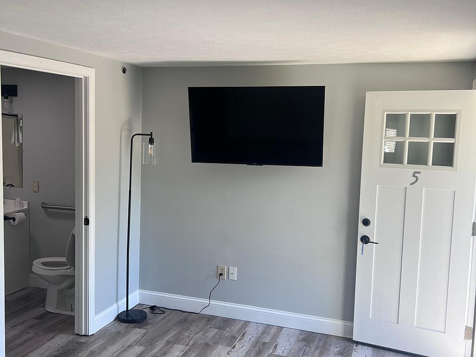1st image of 12 Foote St #5