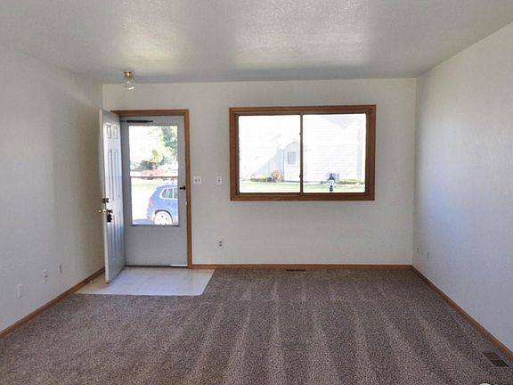 331 Living Rm
