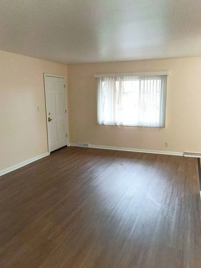 9336WSheridanJ — Photo 2