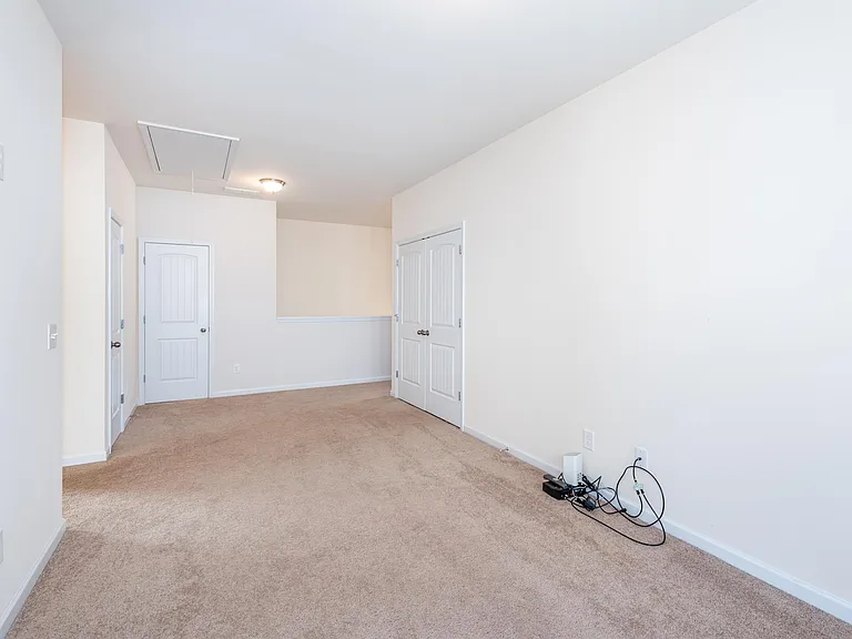 172 Renford Rd — Photo 7