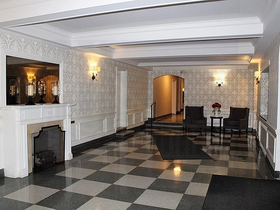 5th image of 50 N Broadway APT 1J