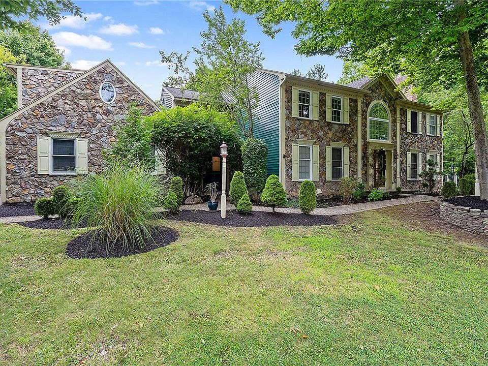 1st image of 6801 Holliston Cir