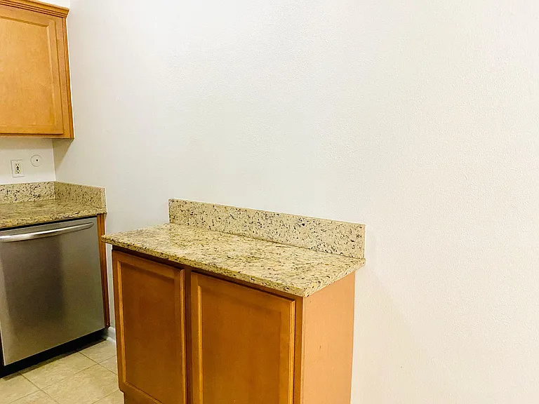3119 W De Leon St #12 — Photo 9