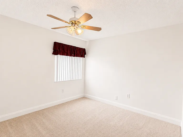 662 Castaways St NE — Photo 13