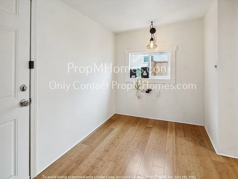 6135 SE Henderson St — Photo 8