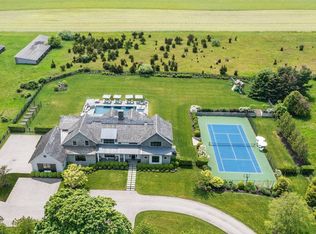 290 Lumber Ln, Bridgehampton, NY 11932
