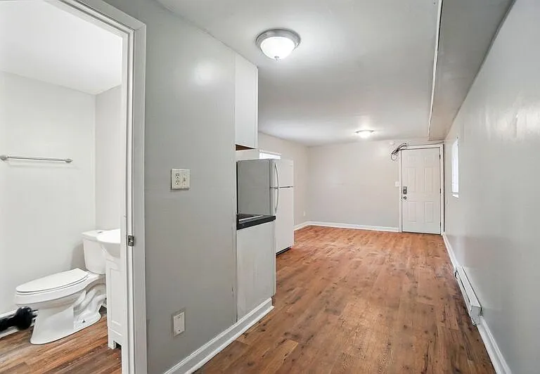 39 Wuest St #5 — Photo 11