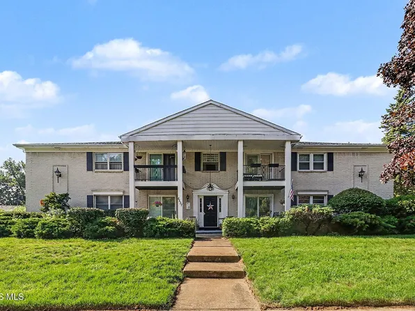 6537 Woodhall Dr APT 2, Sylvania, OH 43560