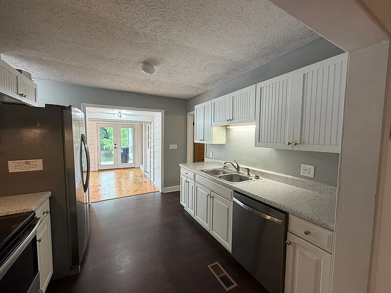 278 Toccoa Ave — Photo 8