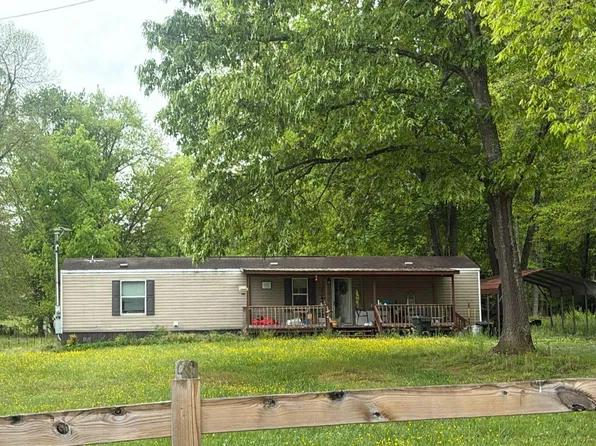 451 Hog Lot Rd, Rogersville, TN 37857