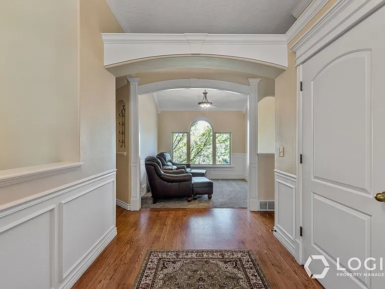 9223 Silver Lake Dr — Photo 10