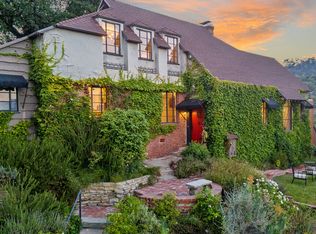 3827 Carnavon Way, Los Angeles, CA 90027