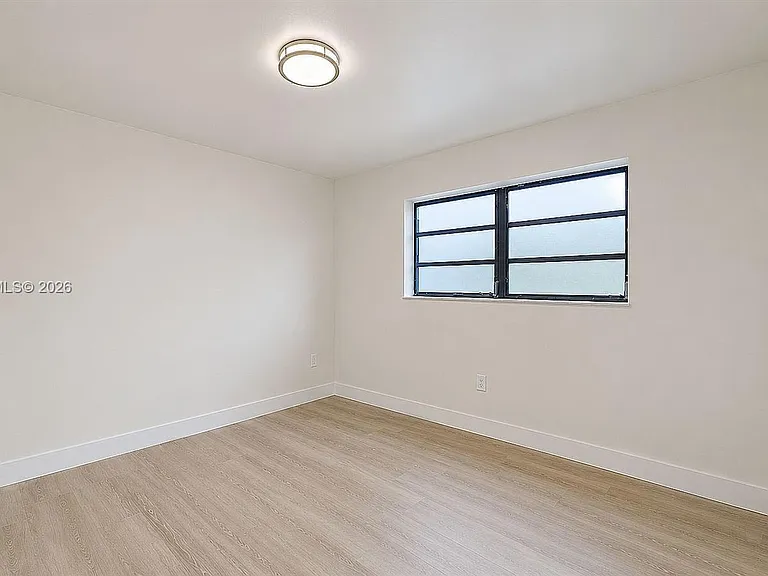 1670 W 42nd St #1672 — Photo 18