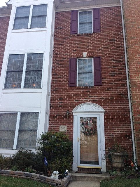 Front of Townhome
