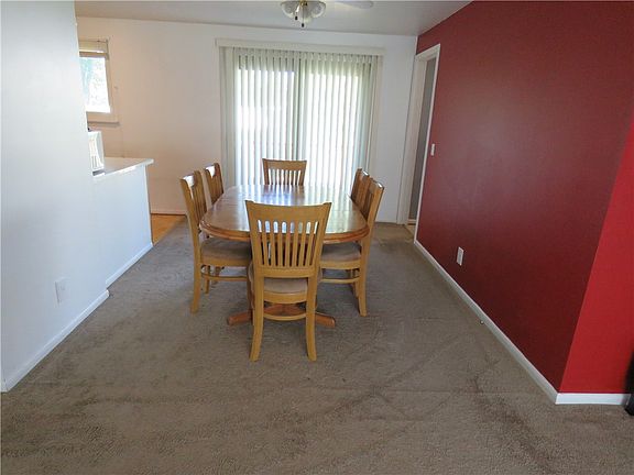5th image of 27 Jamee Ln