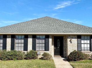 6 Caddo Ct, Kenner, LA 70065