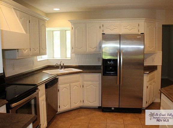 5th image of 1409 Preston Trl