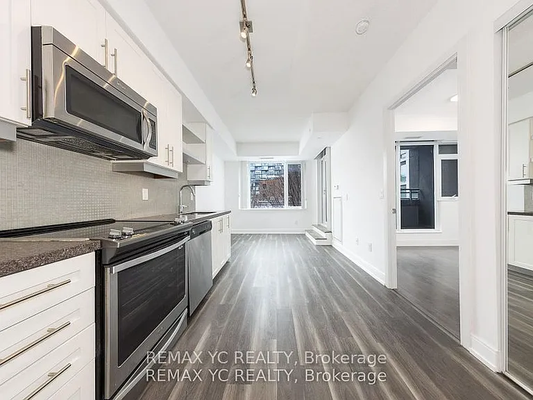 525 Adelaide St W #217 — Photo 3