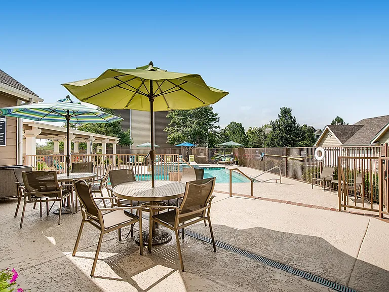 Stonebridge at Twin Peaks | Longmont, Co. Apartments