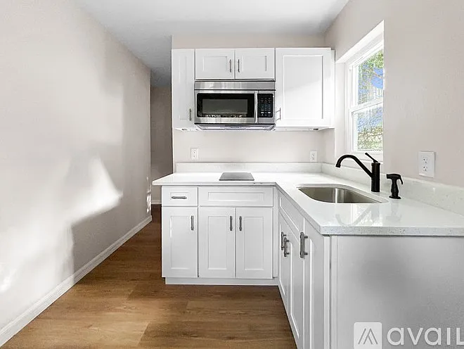 2 bed, 720 sqft, $1,220 — Photo 4