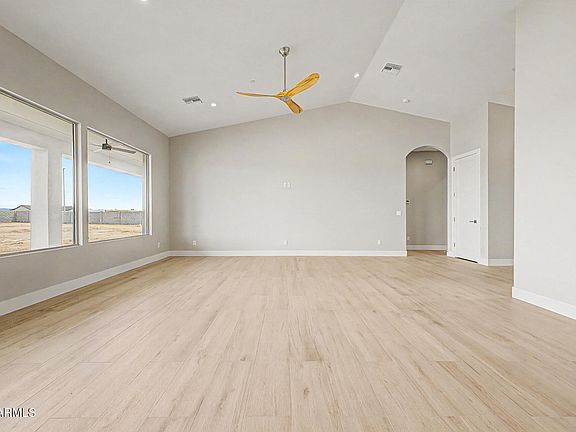 5th image of 26515 N 241st Avenue