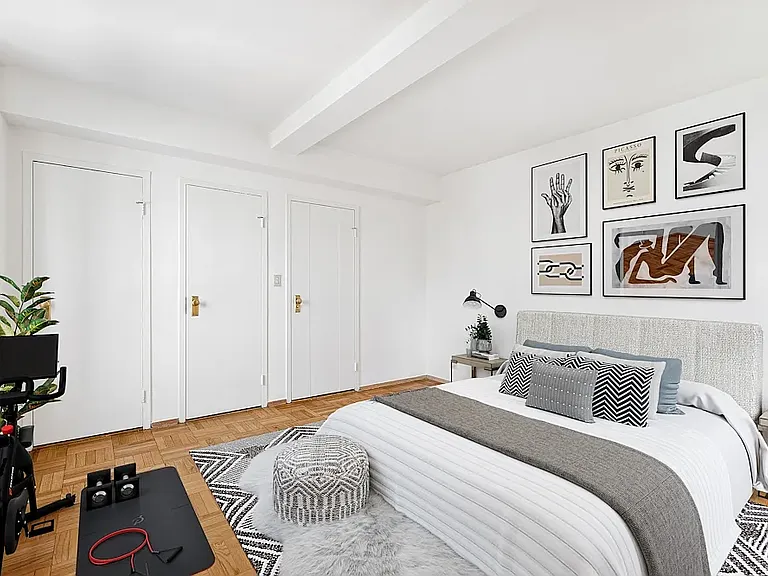 624 E 20th St #2B — Photo 5