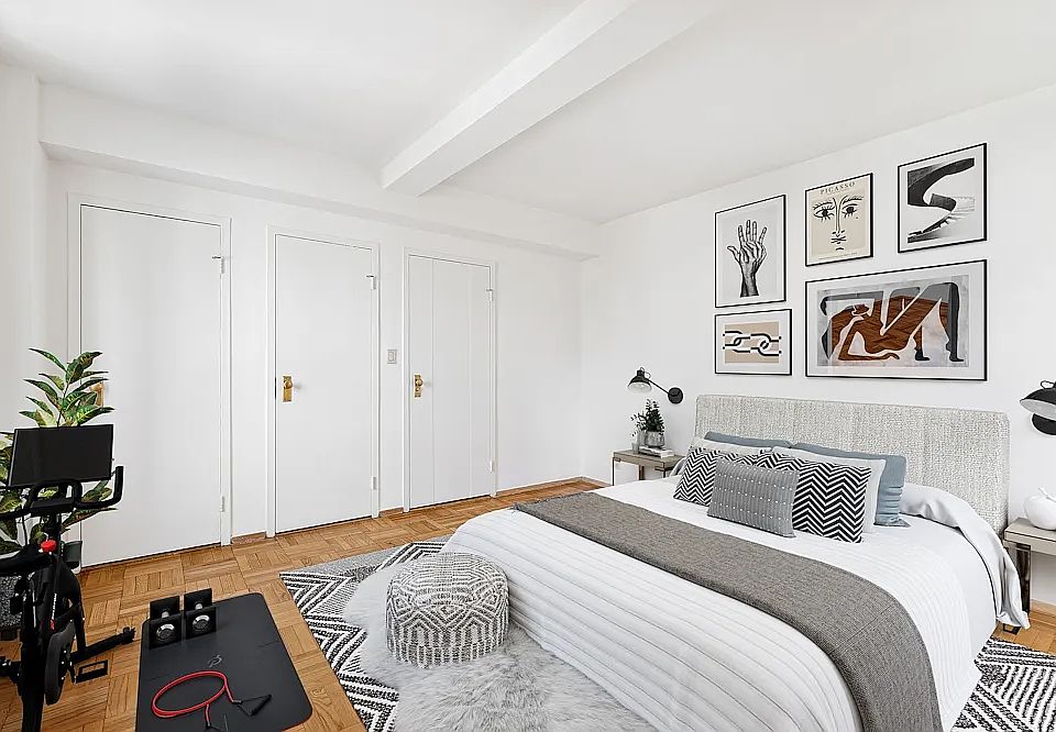 1st image of 520 E 20th St APT 1G