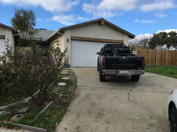 1333 Johnson Ct, Tracy, CA 95376