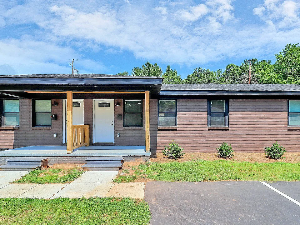 1405 Catherine Simmons Ave #1