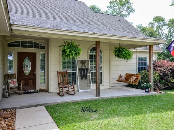 12456 Red Stag Ct, Conroe, TX 77303