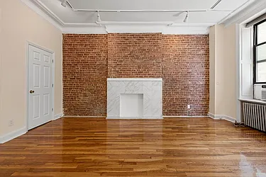 Rented by Nest Seekers International