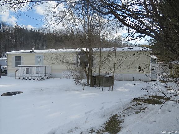 3rd image of 723 Beekman Road #72