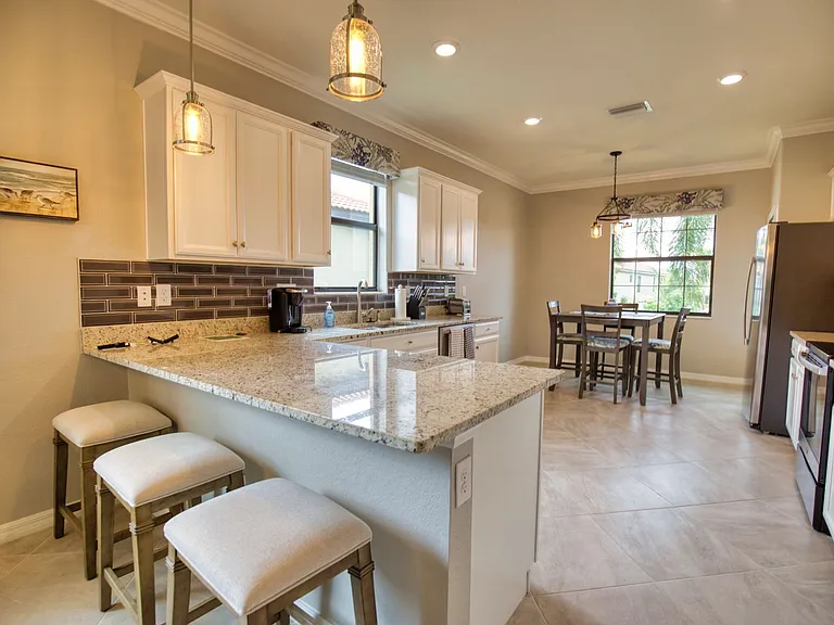 10187 Crooked Creek Dr — Photo 22