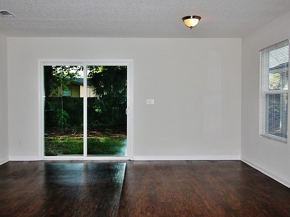8448 Cocoa Ave., Arlington, 32211