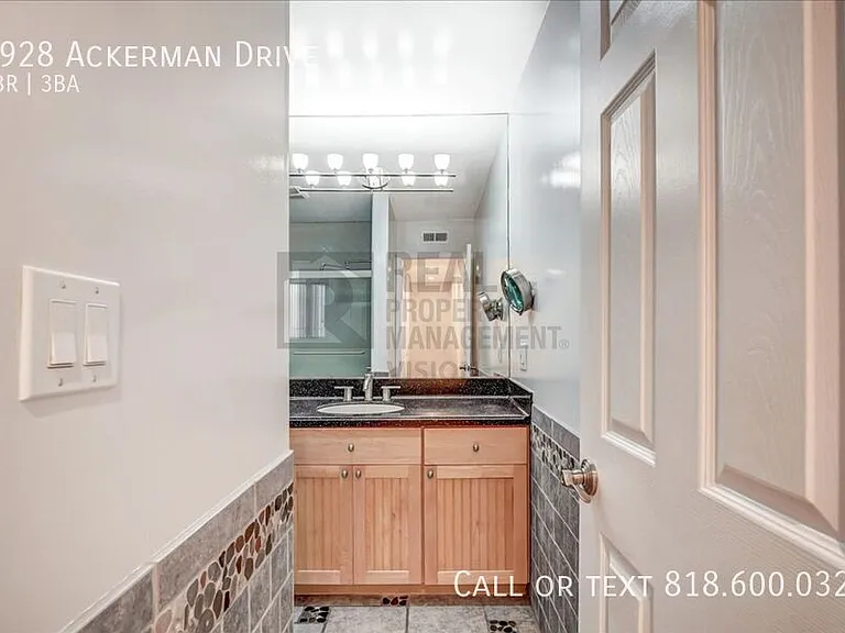 3928 Ackerman Dr — Photo 29