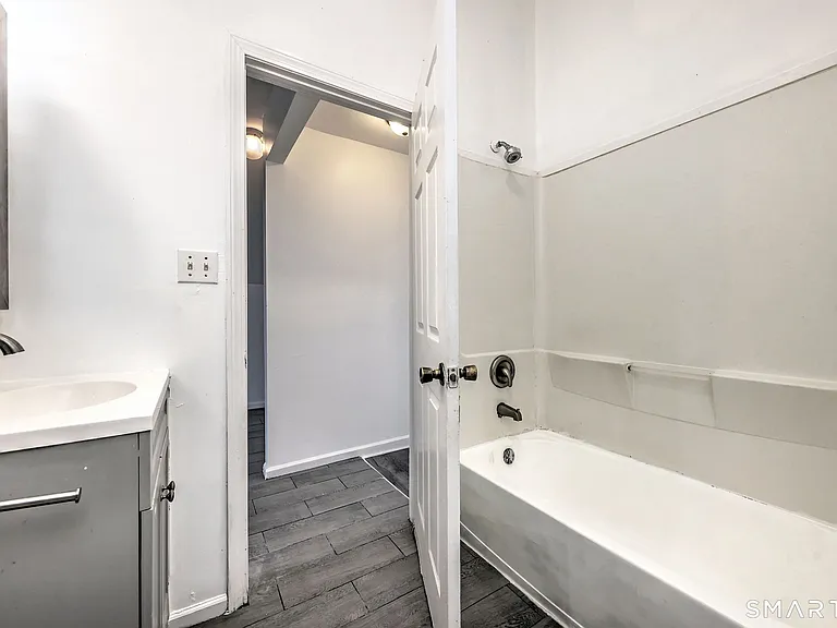 483 Ferry St #3 — Photo 28
