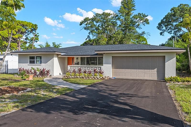 1st image of 2311 Desoto Way S