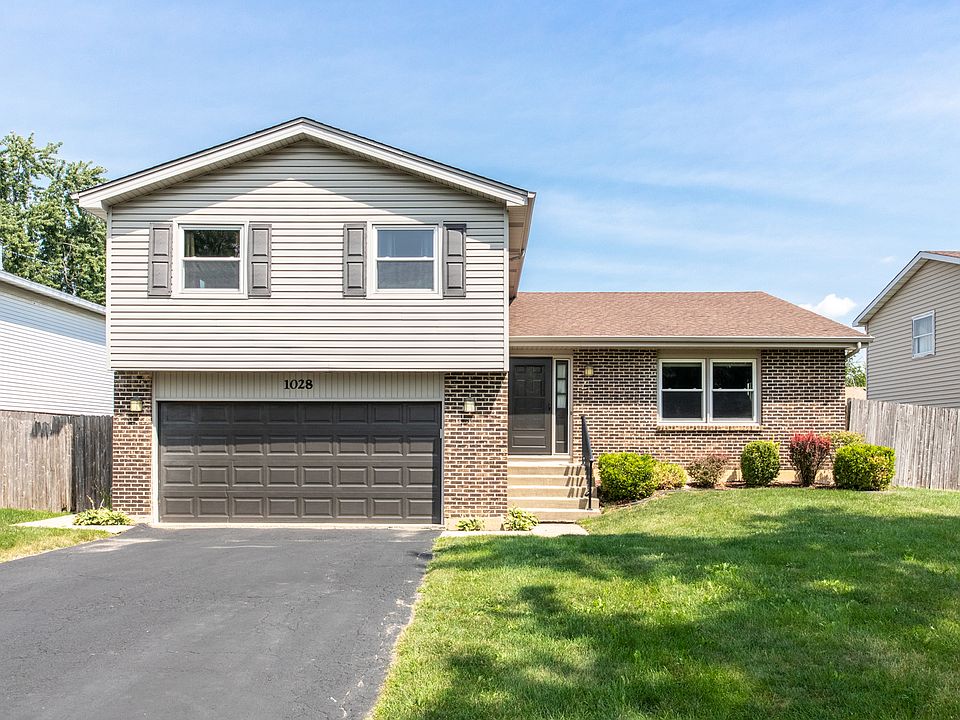 1st image of 1028 Knollwood Ln