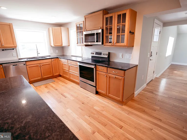 42 Grandview Dr — Photo 7