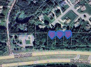 111 Highland Ter, White Lake, MI 48386