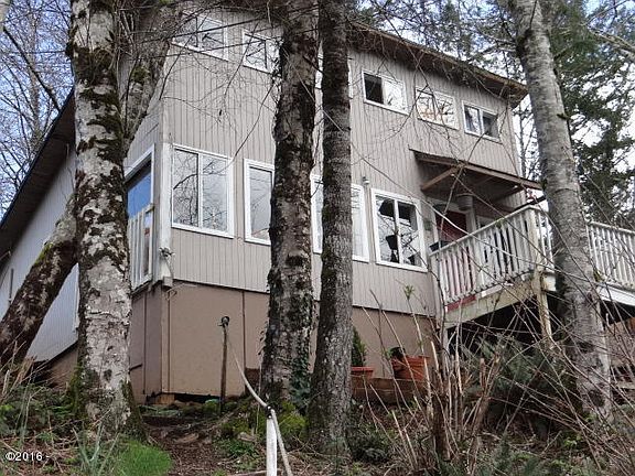 4th image of 140 N Stockton Ave