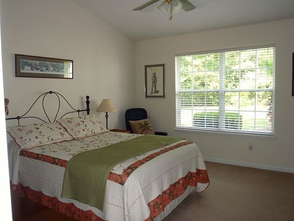 3rd image of 111 Duncan Dr