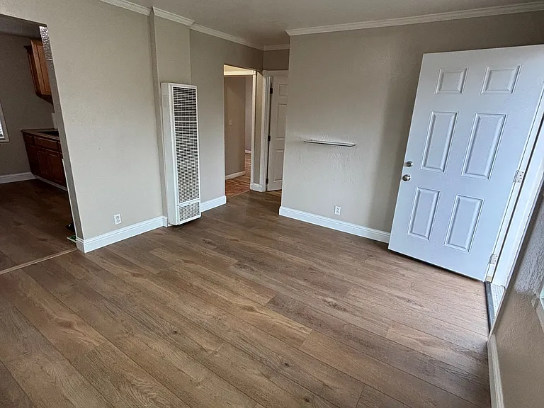 4368 Lewis Ave — Photo 1