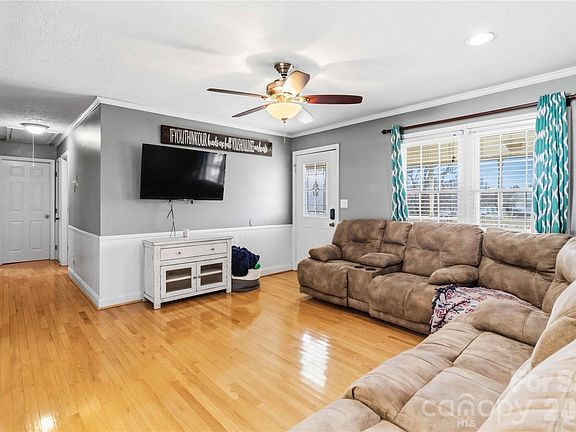 5th image of 426 Union Baptist Church Rd